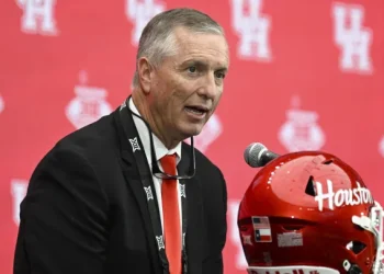 “‘We Believe We Can Compete With Anyone’: “Willie Fritz Talks Bold Mindset and Sky-High Confidence as Houston Cougars Prepare for 2025 Season”