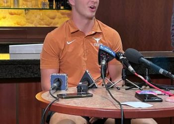 Everyone Is Against Me “Florida Gators Football ” Aidan Warner  Breakdown In Tears as he makes a Bombshell Announcement Regrading….