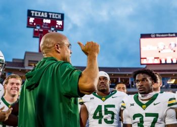 Coach Dave Aranda Suspends Star Player for Abusive Behaviour and Misconduct During Practice, Sparking Division Among Fans and Critics.