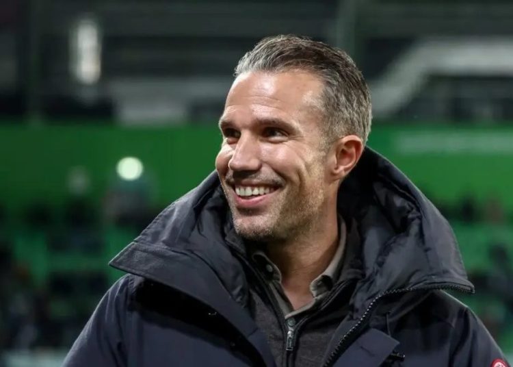 NOOIT PERFECTIE GEËIST: Feyenoord-coach Robin van Persie belooft fouten recht te zetten en roept fans op om achter hem te staan…