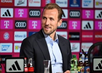  🗣️ Harry Kane bricht sein Schweigen: Rückkehr in die Premier League? – Nach Thomas Franks Einladung an Spurs und angeblich geheimer Bayern-Ausstiegsklausel