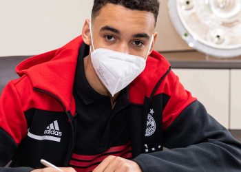 EWIGE TREUE: Jamal Musiala unterschreibt Lebenszeitvertrag beim FC Bayern München nach langer Verletzungspause – „Dieser Verein stand zu mir, als ich ihn am meisten brauchte“ ❤️⚽