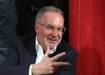 Bayern-Boss nennt Newcastle „Idioten“, weil sie Stuttgarts Forderung für Lennard Woltemade erfüllen