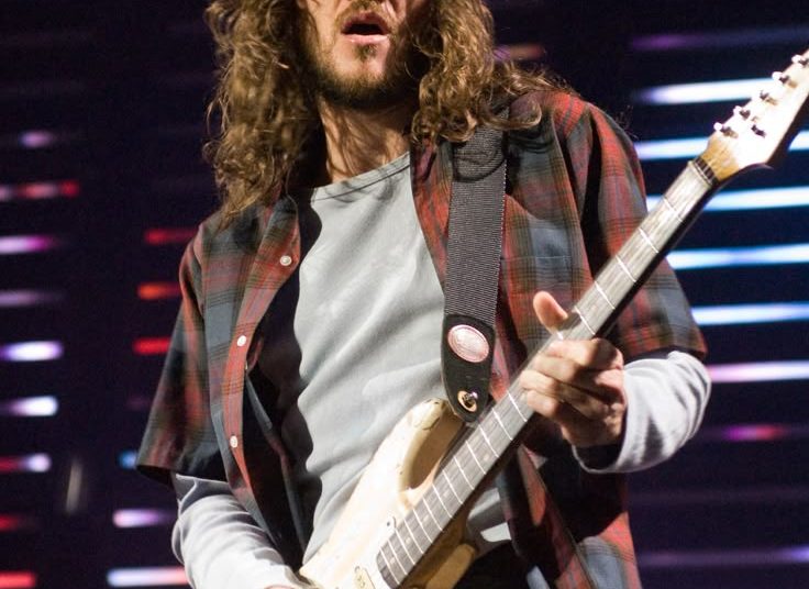 🔥 “I Just Can’t Keep Pretending Everything’s Fine Anymore” — Red Hot Chili Peppers Guitarist John Frusciante Opens Up About His Decision to Leave the Band, Citing Creative Tension, Emotional Burnout, and a Desire to Rediscover Himself Outside the Spotlight 🎸💔