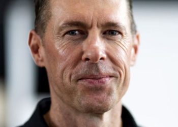 BREAKING: Collingwood football coach Craig McRae Donates ENTIRE $30 Million Signing Bonus to Charity — Fans Stunned by Unbelievable Act of Generosity! “This isn’t about football. It’s about being human.” — Craig McRae News via link….