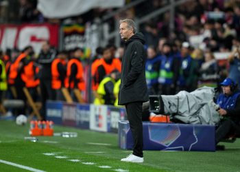 EILMELDUNG: Bayer-Leverkusen-Trainer Kasper Hjulmand steht vor der Entlassung nach dem demütigenden Debakel gegen PSG und ungelösten internen Problemen