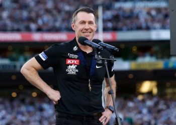 Tensions Rise at Collingwood as Coach Craig McRae Considers Contract Termination Over Persistent Team Challenges