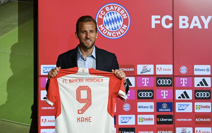 Harry Kane unterschreibt offiziell einen langfristigen Vertrag bei Bayern München, nennt den Verein seine „Familie“ und schwört, große Titel nach Hause zu holen – ein kraftvolles Bekenntnis zu Loyalität, Hingabe und der unerschütterlichen Leidenschaft, die den deutschen Fußball ausmacht!