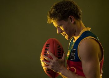 DONE DEAL: BRISBANE LIONS’ YOUNG STAR JASPA FLETCHER SIGNS MASSIVE CONTRACT WITH COLLINGWOOD — A NEW ERA OF BRILLIANCE BEGINS AT THE MAGPIES 🖤🤍