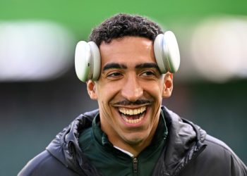 Stuttgart zeigt volles Vertrauen in Tiago Tomás, der sich darauf vorbereitet, gegen seinen ehemaligen Klub Wolfsburg die Sturmspitze zu übernehmen – Trainer Sebastian Hoeneß ist überzeugt, dass der portugiesische Angreifer seinen Torinstinkt wiederfinden und sich in einem wichtigen Bundesliga-Duell als echter Neuner beweisen kann.