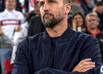 DRAMA AT THE MERCEDES-BENZ ARENA! 🔥  STUTTGART IN TURMOIL AS HEAD COACH THREATENS SHOCK RESIGNATION AFTER AN EXPLOSIVE TRAINING-GROUND CONFRONTATION THAT LEAVES PLAYERS AND STAFF IN DISBELIEF!