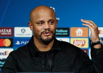 Vincent Kompanys Masterplan? Jonathan Tah unterstützt die Strategie des Trainers, während Bayern Munich versucht, in der UEFA Champions League ein Comeback gegen Paris Saint-Germain zu schaffen.