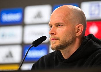SCHOCKIERENDE NACHRICHT: Der 1. FC Köln wird von einer riesigen Überraschung erschüttert, nachdem Cheftrainer René Wagner mit sofortiger Wirkung seinen Rücktritt bekannt gibt und die emotionalen Gründe erklärt, warum er die Geißböcke trotz ihrer ehrgeizigen Zukunft nicht länger trainieren möchte