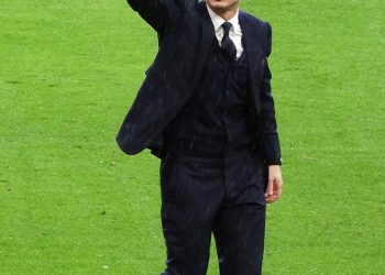 NETFLIX BOMBSHELL: New Three-Part Docuseries “FRANK” Set to Reveal the Untold, Inspiring Story of Coventry City Coach Frank Lampard in His Most Revealing Football Journey with Coventry City